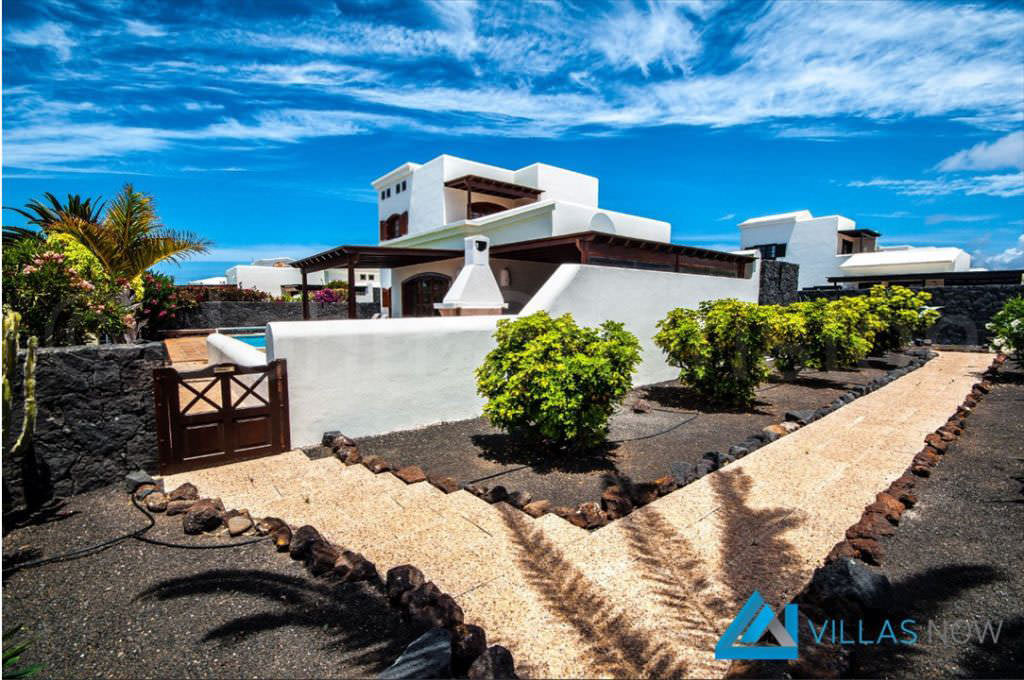 3 Bedroom Villa for sale in Playa Blanca Lanzarote Property for Sale