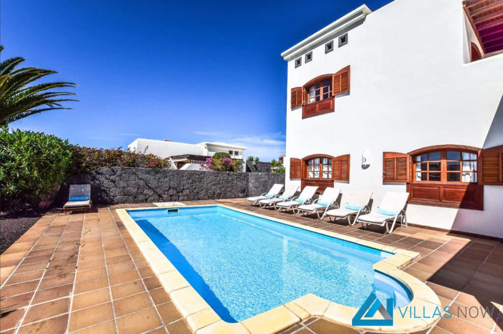 3 Bedroom Villa for sale in Playa Blanca Lanzarote Property for Sale