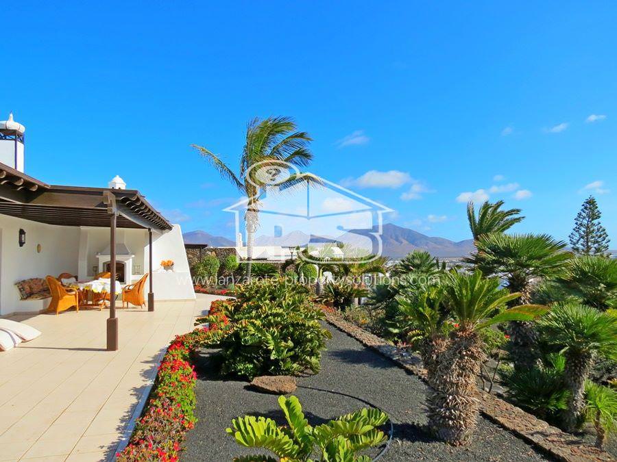 3 Bedroom Villa for sale in Playa Blanca Lanzarote Property for Sale
